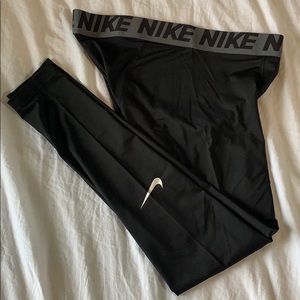 NIKE - Dri-Fit Black Compression leggings / Tights